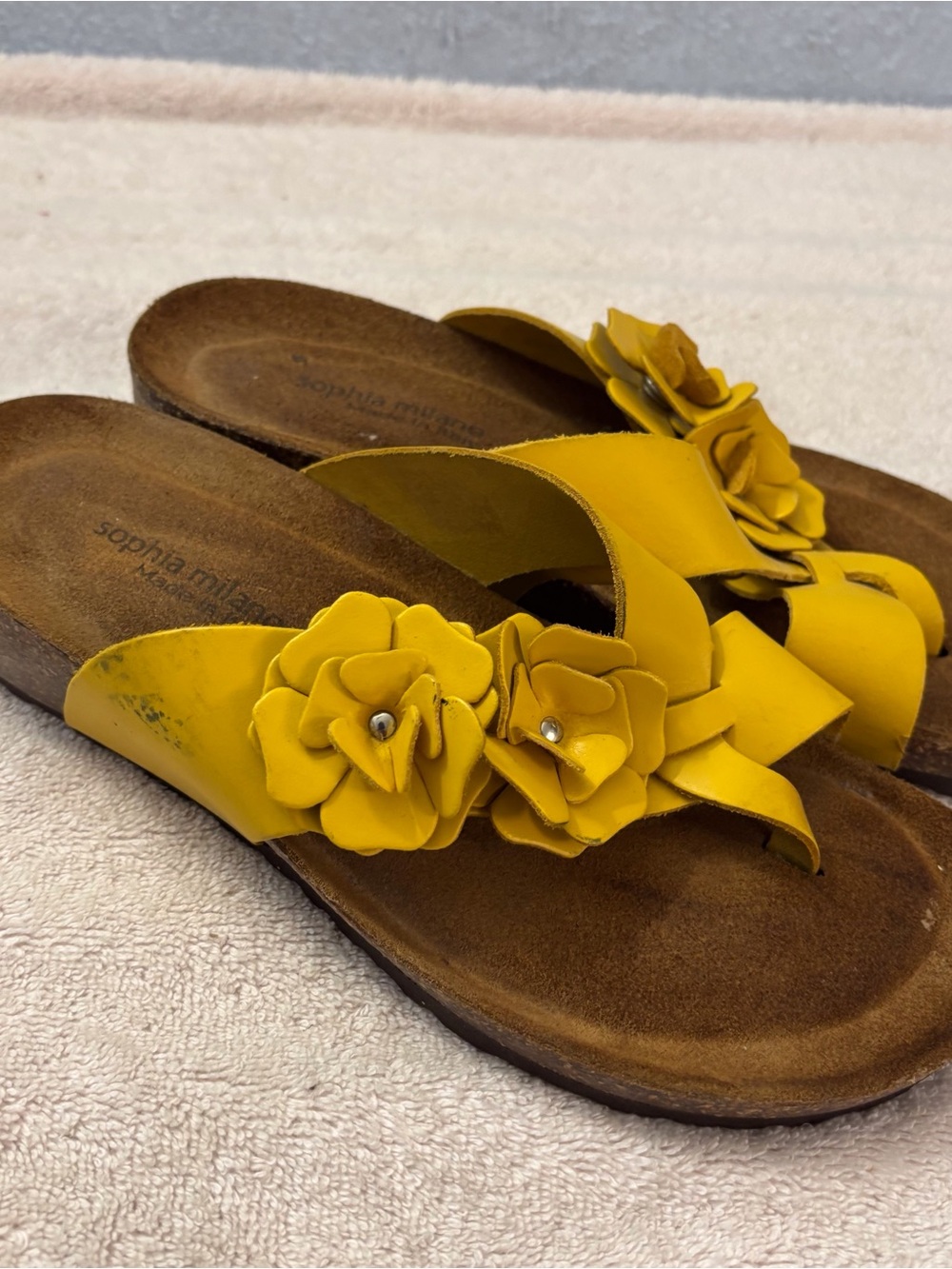 Sophia Milano  Yellow Floral Slide Sandals for Women SZ 8 Suede Leather Cork
